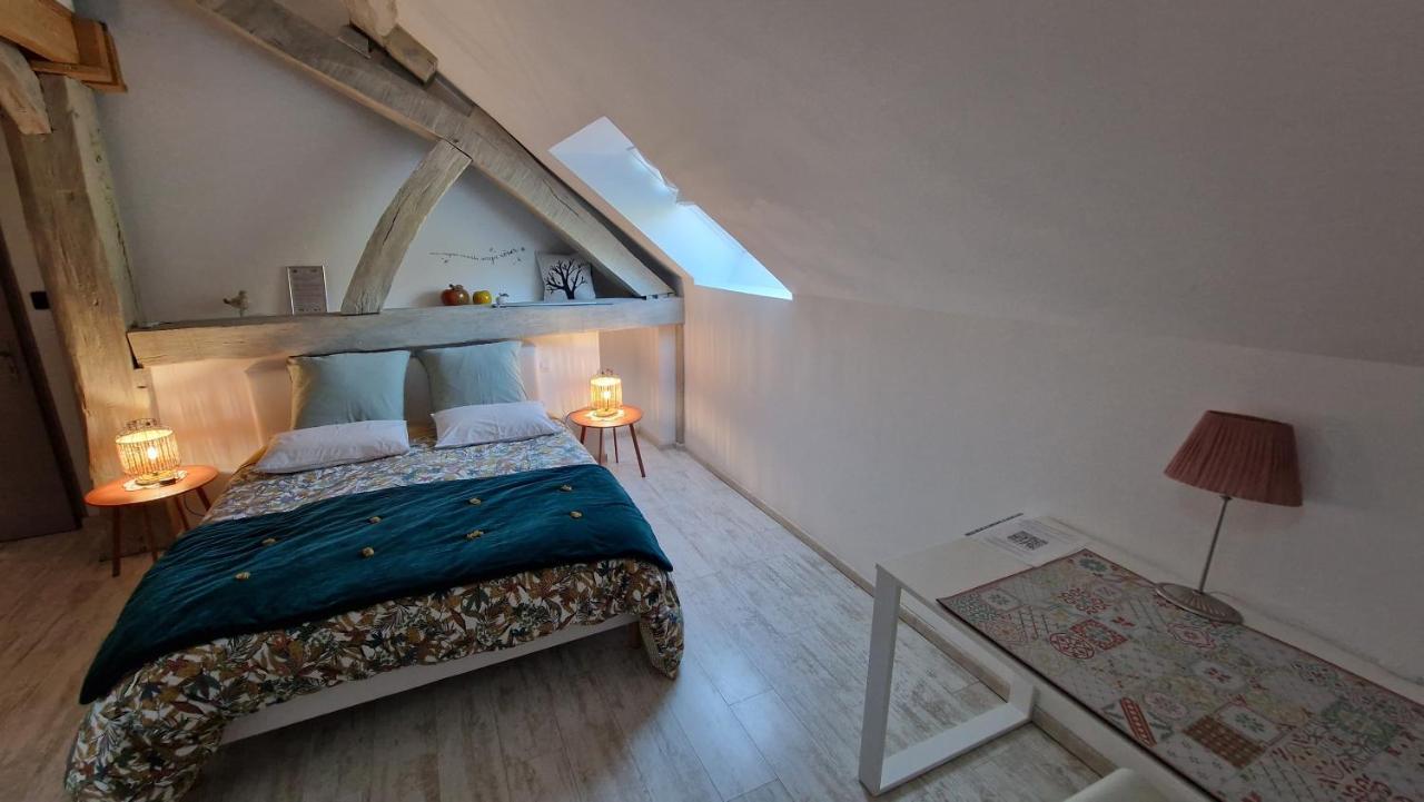 مبيت وإفطار Comberjon Domaine Le Puits Du Moulin المظهر الخارجي الصورة